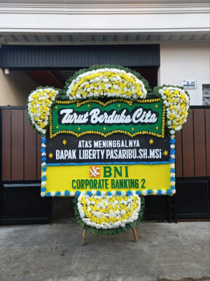 Papan Bunga Duka di Botomuzoi
